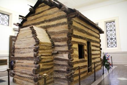 Cabin symbolizing the one the Lincoln family lived in