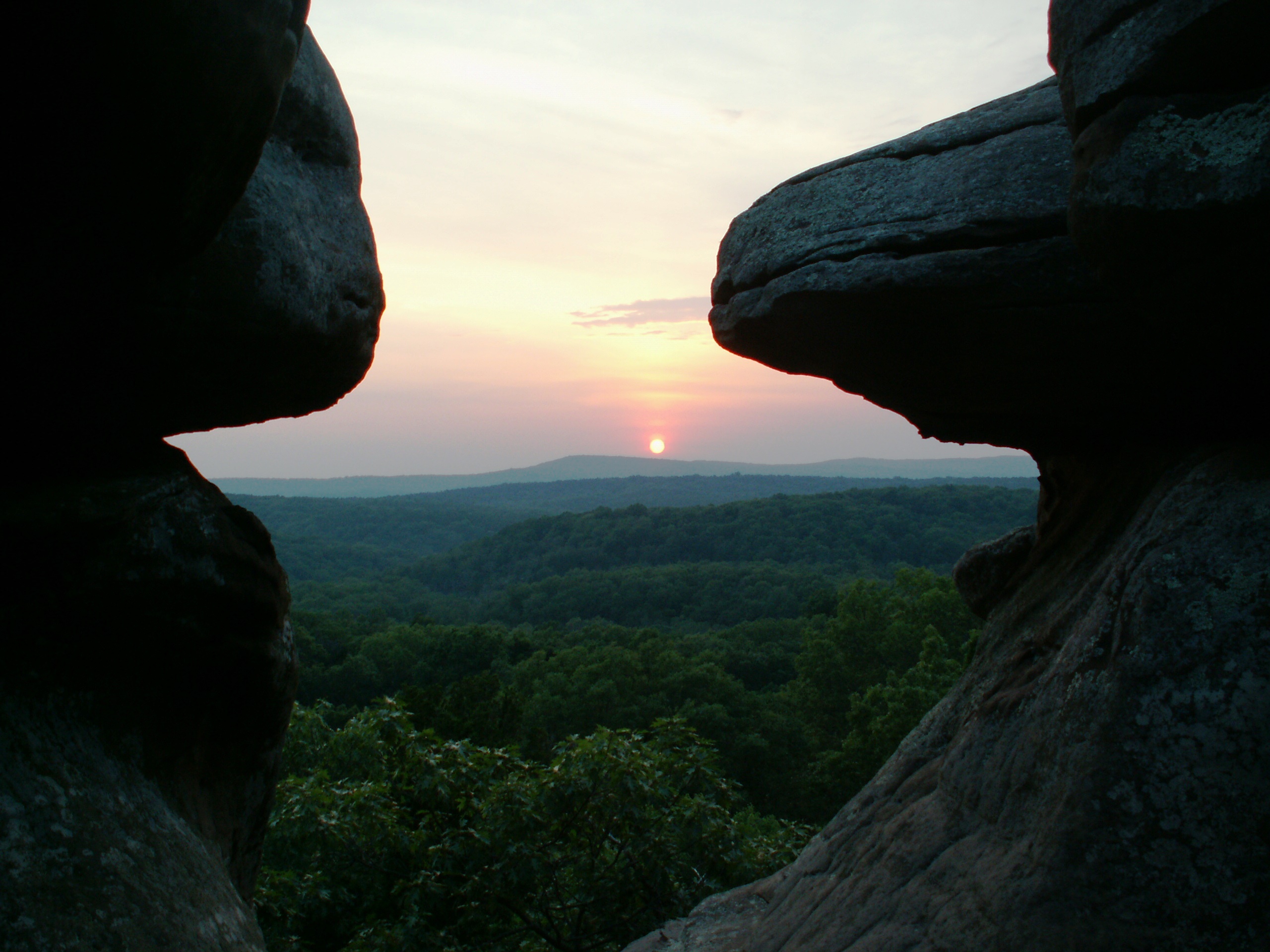 Shawnee National Forest and Cave-in-Rock State Park: Southern Illinois Natural Beauty