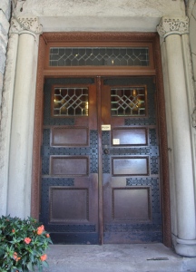 Entrance to Tippecanoe Place
