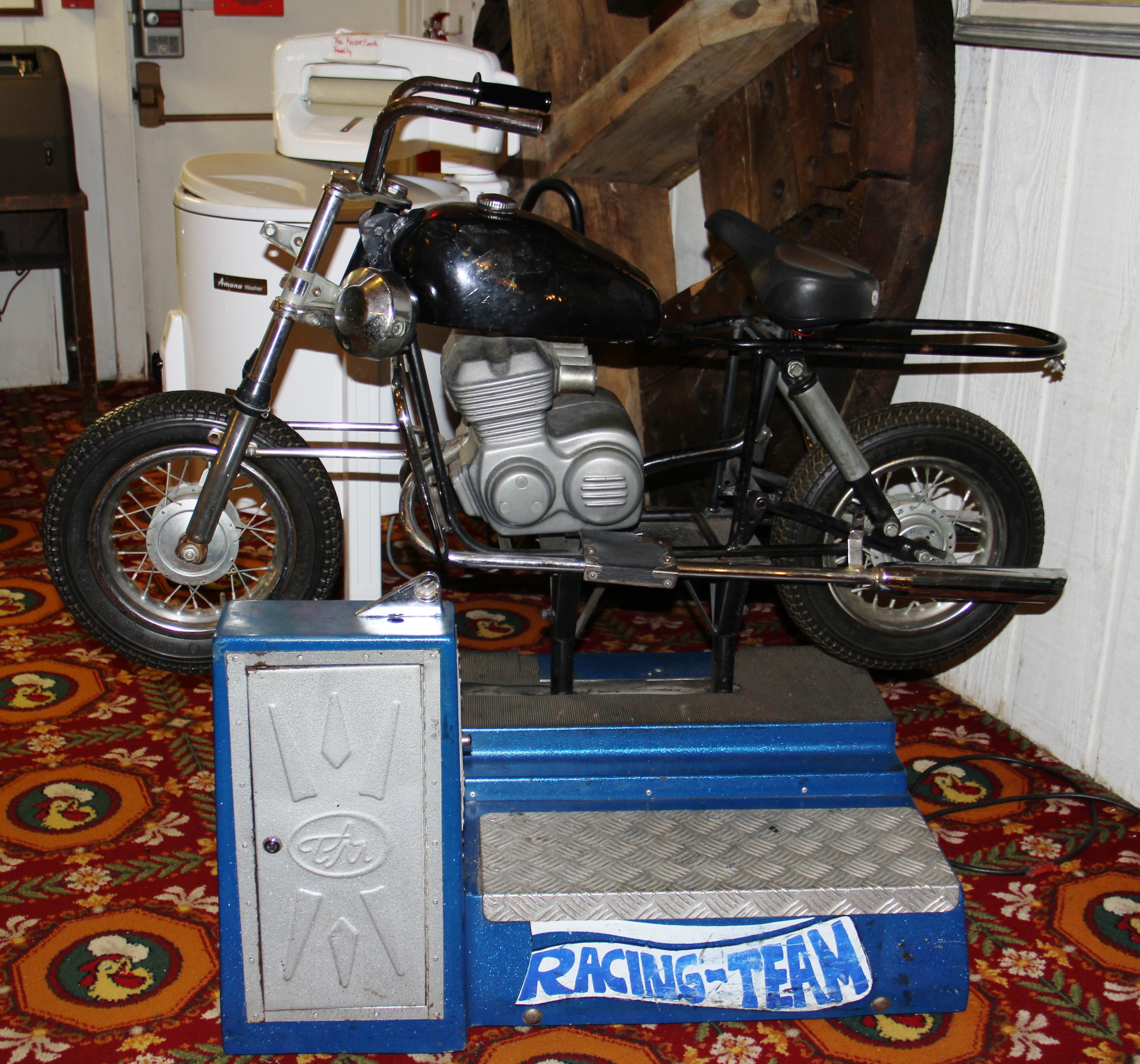 Coin-operated motorcycle