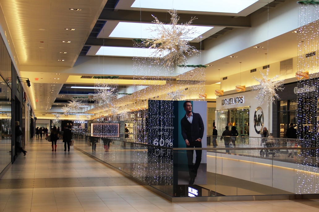 Fashion Chicago, Rosemont: Outlet Mall Taken to a New Level -
