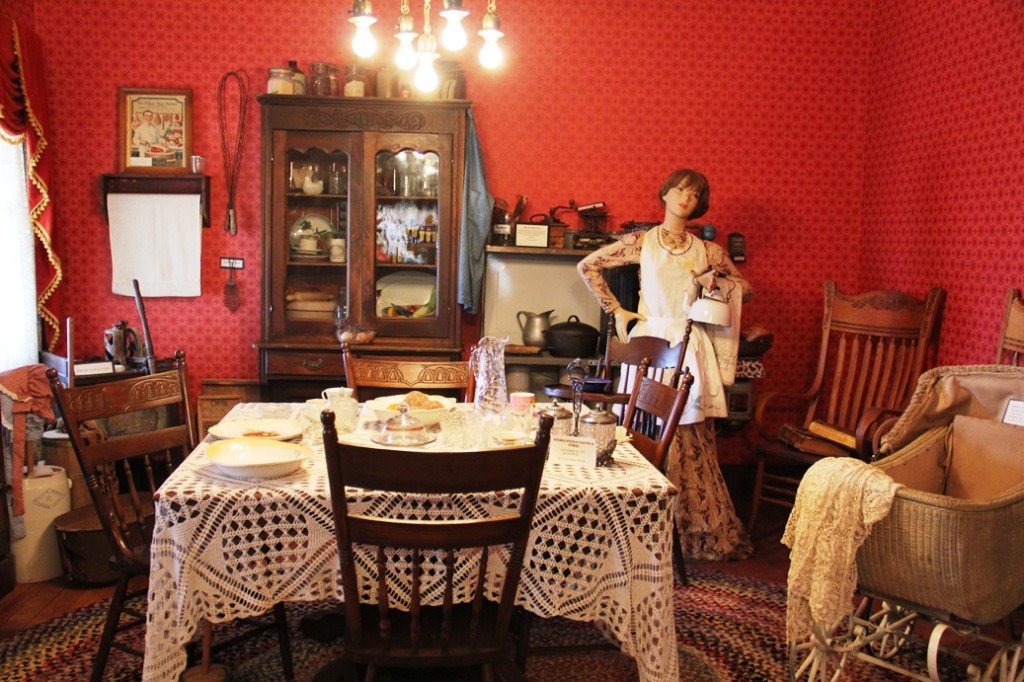 Victorian home dining room diorama in Old Town Museum