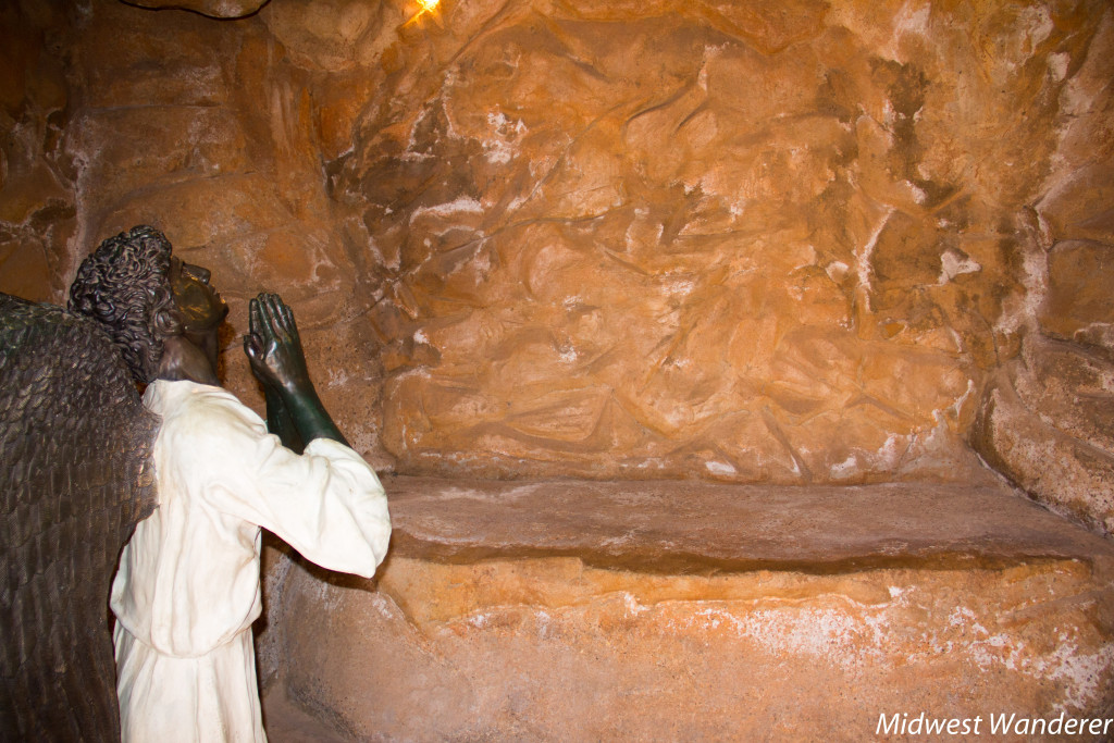 Inside the tomb at Cross of our Lord Jesus Christ, Groom Texas