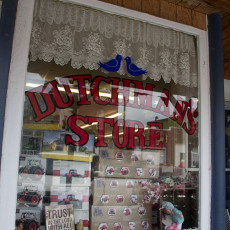 Dutchman’s Store: Old-Fashioned Shop in Amish Community