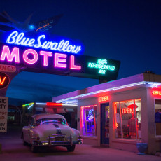 Blue Swallow Motel: Route 66 Classic