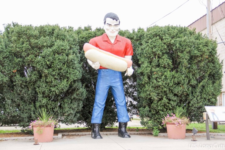 Muffler Men Still Standing Tall on Route 66