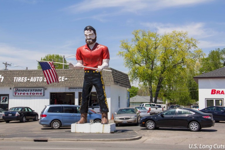 Muffler Men Still Standing Tall on Route 66