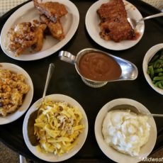 Blue Gate Restaurant and Theatre: Dinner and a Show in Shipshewana