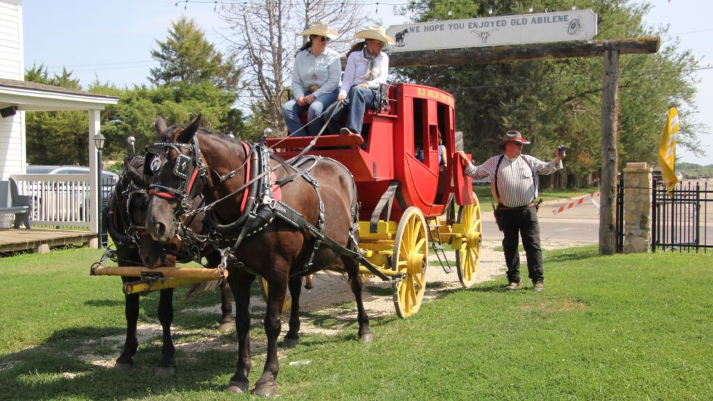 Stagecoach rides at Old Abilene Town