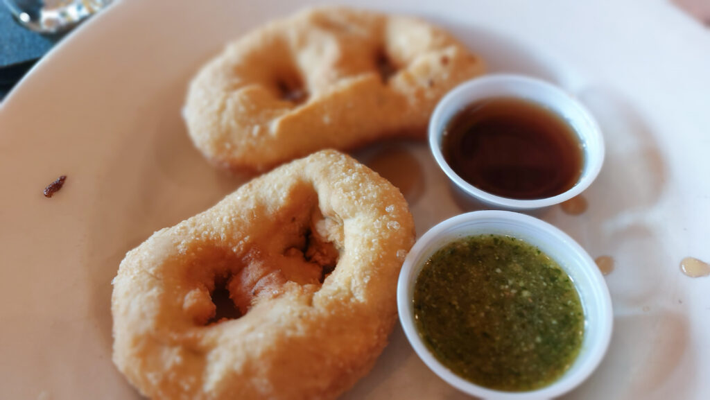 Plate with grebble and two dipping sauces